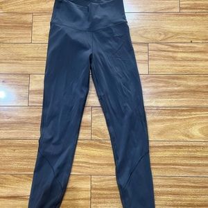 Black lululemon leggings